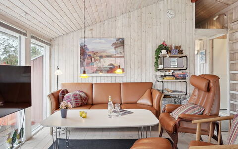 Edzard - 200M from the Sea: Dachdecken, Hütte, Haus, Dach, Zuhause, Bauernhaus, Hütte, Estate, Dorf