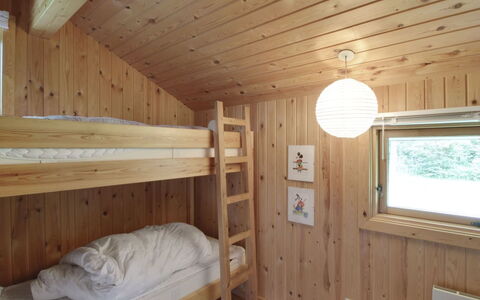 Gerasim - 400M from the Sea: Holz, Schlafzimmer, Decke, Interior Design, Flooring, Fussboden, Bett, Möbel, Holzbeize, Zimmer