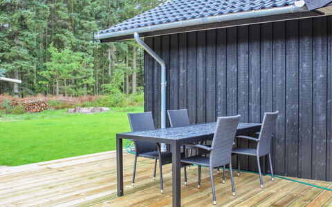 Cate - 150M from the Sea: Dachdecken, Hütte, Haus, Dach, Zuhause, Bauernhaus, Hütte, Estate, Dorf