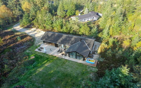 Cate - 150M from the Sea: Dachdecken, Hütte, Haus, Dach, Zuhause, Bauernhaus, Hütte, Estate, Dorf