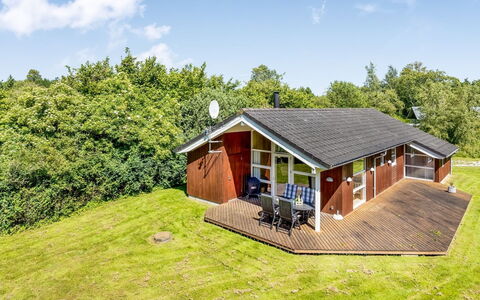 Thorketil - 1.1Km from the Sea: Haus, Dach, Zuhause, Hütte, Schuppen, Gartenbauten, Abstellgleis, Garten, Blockhaus, Hütte