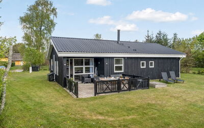 Fredegæst - 700M from the Sea
