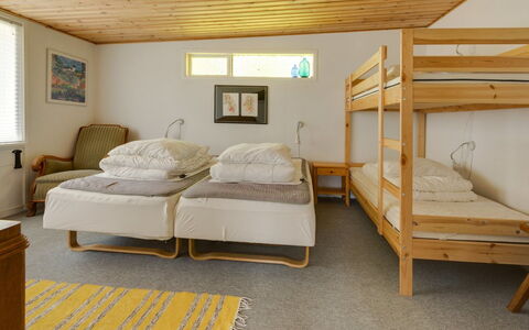 Annamie - 650M from the Sea: Möbel, Interior Design, Flooring, Fussboden, Holz, Decke, Zimmer, Bett, Schlafzimmer, Beleuchtung