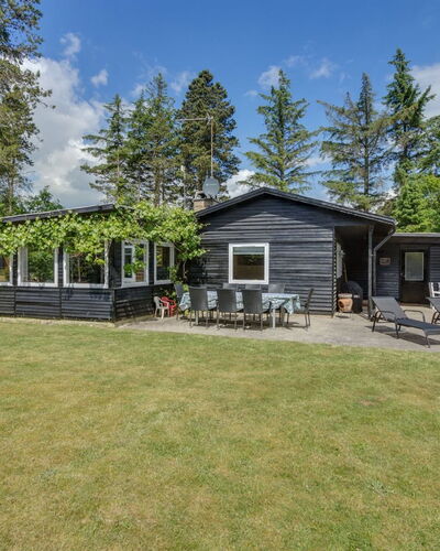 Annamie - 650M from the Sea