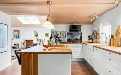 Sigfred - 1.5Km from the Sea