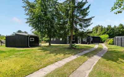 Sigfred - 1.5Km from the Sea