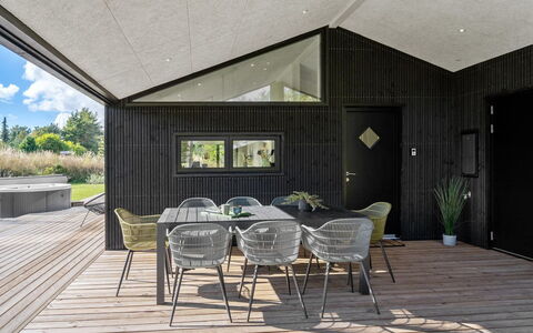 Sinna - from the Sea: Holz, Zuhause, Veranda, Deck, Hartholz, Dach, Holzbeize, Holzboden, Eco Hotel
