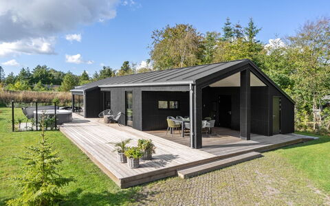 Sinna - from the Sea: Holz, Zuhause, Veranda, Deck, Hartholz, Dach, Holzbeize, Holzboden, Eco Hotel