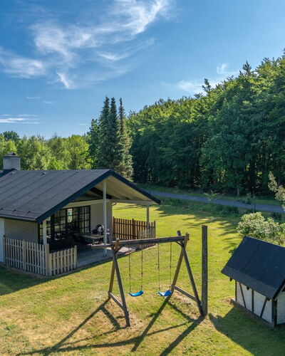 Henny - 1.5Km from the Sea
