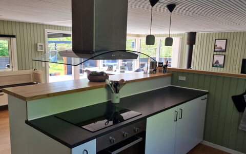 Matz - 350M from the Sea: Holz, Interior Design, Flooring, Countertop, Küche, Beleuchtung, Fussboden, Decke, Möbel, Light Fixture