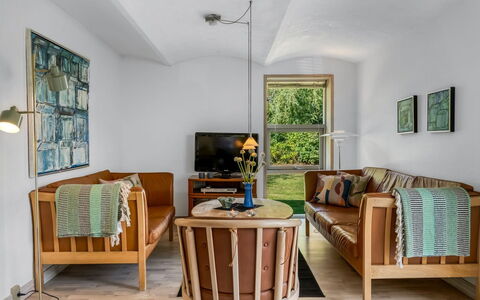 Rebecca - 1.5Km from the Sea: Dach, Haus, Zuhause, Hütte, Abstellgleis, Estate, Auffahrt, Gartenbauten, Garten, Schuppen