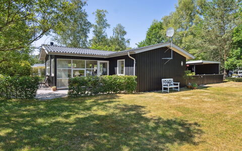 Kajo - 800M from the Sea: Haus, Dach, Zuhause, Hütte, Schuppen, Gartenbauten, Abstellgleis, Garten, Blockhaus, Hütte