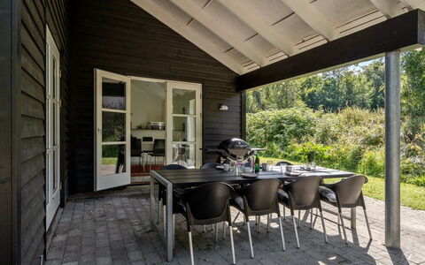 Ralda - 590M from the Sea: Die Architektur, Dach, Zuhause, Verbundwerkstoff, Daylighting, Abstellgleis, Auffahrt