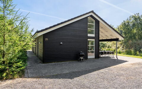 Ralda - 590M from the Sea: Die Architektur, Dach, Zuhause, Verbundwerkstoff, Daylighting, Abstellgleis, Auffahrt