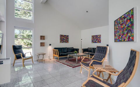 Ralda - 590M from the Sea: Die Architektur, Dach, Zuhause, Verbundwerkstoff, Daylighting, Abstellgleis, Auffahrt