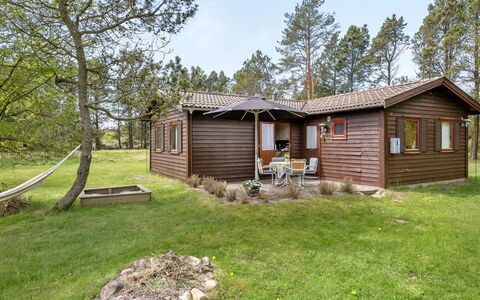Carina - 5Km from the Sea: Wohngebiet, Dach, Vorort, Auffahrt, Estate, Kamin