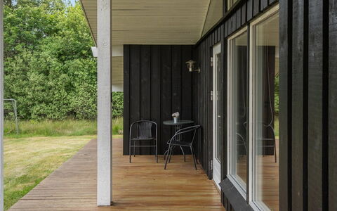 Evan - 1.3Km from the Sea: Holz, Veranda, Flooring, Fussboden, Zuhause, Verbundwerkstoff, Holzboden, Planke, Hartholz, Deck