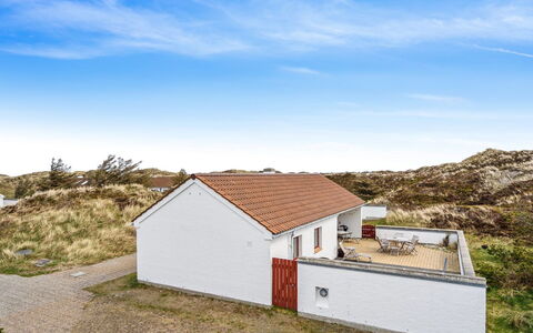 Viena - 400M from the Sea: Dachdecken, Hütte, Haus, Dach, Zuhause, Bauernhaus, Hütte, Estate, Dorf