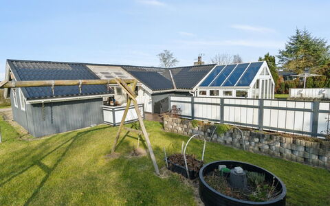 Vrage - 800M from the Sea: Haus, Zuhause, Dach, Hütte, Estate, Landscaping, Gartenbauten, Abstellgleis, Bauernhaus