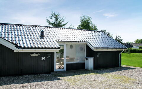 Vrage - 800M from the Sea: Haus, Zuhause, Dach, Hütte, Estate, Landscaping, Gartenbauten, Abstellgleis, Bauernhaus