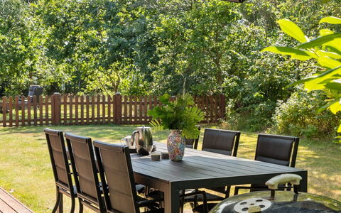 Tian - from the Sea: Holz, Zuhause, Veranda, Deck, Hartholz, Dach, Holzbeize, Holzboden, Eco Hotel