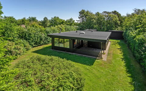 Ludde - 500M to the Fjord: Dach, Haus, Grundstueck, Zuhause, Hütte, Estate, Gartenbauten, Schatten, Blockhaus, Landscaping
