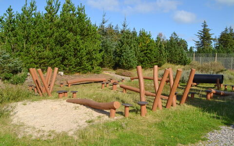 Roulf - 1.1Km from the Sea: Zuhause, Wohngebiet, Haus, Hütte, Dach, Grundstueck, Abstellgleis, Garten, Estate, Rasen