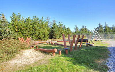 Gunnie - 1.1Km from the Sea