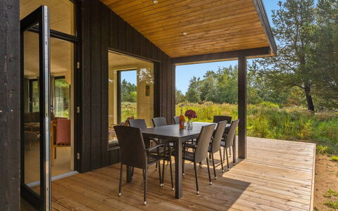 Vigga - 800M from the Sea: Die Architektur, Dach, Zuhause, Verbundwerkstoff, Daylighting, Abstellgleis, Auffahrt