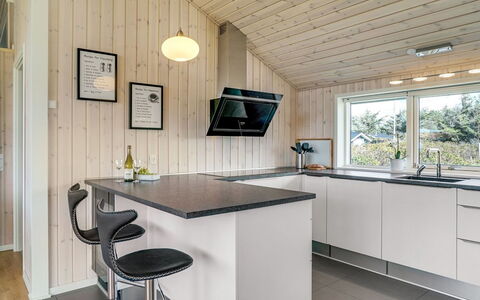 Esma - 150M from the Sea: Küche, Holz, Countertop, Decke, Interior Design, Light Fixture, Flooring, Küchengerät, Zuhause, Fussboden