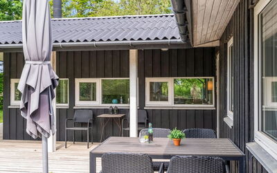 Jarno - 1Km from the Sea