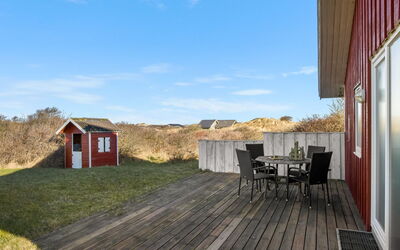 Stella - 700M from the Sea