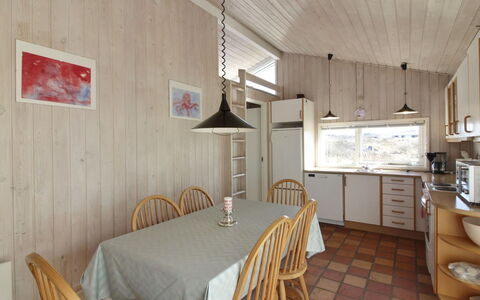 Styrman - 600M from the Sea: Möbel, Interior Design, Flooring, Holz, Fussboden, Decke, Holzboden, Stuhl, Tabelle, Beleuchtung