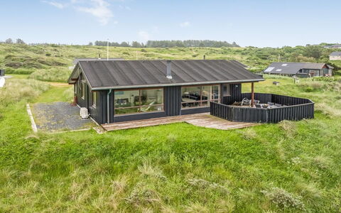 Yma - 200M from the Sea: Decke, Flooring, Interior Design, Fussboden, Verbundwerkstoff, Möbel, Resort, Hotel, Design, Daylighting