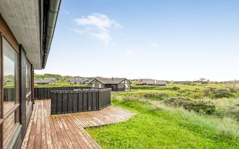Yma - 200M from the Sea: Decke, Flooring, Interior Design, Fussboden, Verbundwerkstoff, Möbel, Resort, Hotel, Design, Daylighting