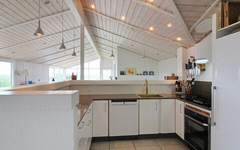 Aella - 150M from the Sea: Flooring, Interior Design, Decke, Holz, Küche, Fussboden, Countertop, Möbel, Light Fixture, Cabinetry