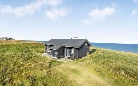 Antonie - 95M from the Sea: Blau, Strauch, Hütte, Ground, Garten, Estate, Schatten, Landscaping, Bauernhaus, Eco Hotel