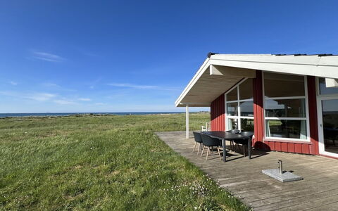 Asta - 85M from the Sea: Möbel, Interior Design, Flooring, Holz, Fussboden, Decke, Holzboden, Stuhl, Tabelle, Beleuchtung