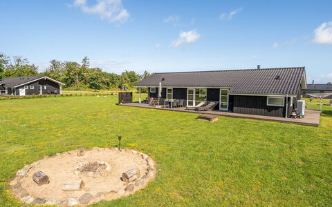 Engelina - 1.3Km from the Sea: Dach, Hütte, Zuhause, Schatten, Abstellgleis, Bauernhaus, Veranda, Outdoor Struktur, Gartenbauten