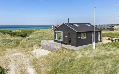 Aaltje - 65M from the Sea