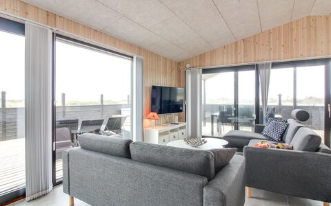 Heilo - 300M from the Sea: Holz, Dach, Die Architektur, Zuhause, Haus, Hütte, Abstellgleis, Hartholz, Steigung, Estate
