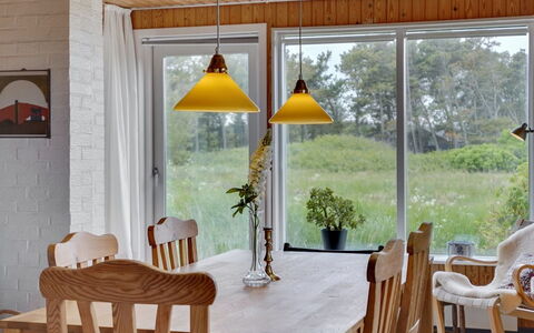 Øgrim - 204M from the Sea: Möbel, Interior Design, Stuhl, Flooring, Tabelle, Resort, Fussboden, Decke, Zimmer, Eco Hotel