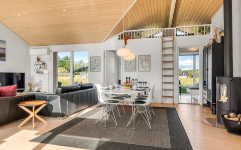 Yaim - 800M from the Sea: Interior Design, Flooring, Holz, Decke, Möbel, Fussboden, Wohnzimmer, Holzboden, Küche & Esszimmer Tisch, Tabelle