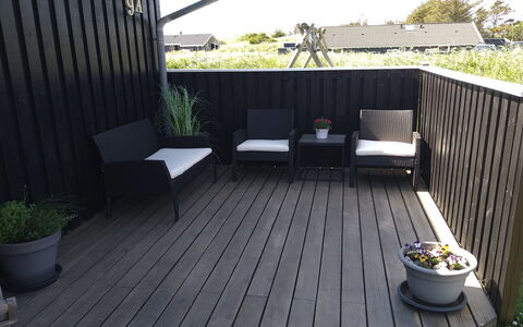 Caro - 807M from the Sea: Möbel, Interior Design, Flooring, Holz, Fussboden, Decke, Holzboden, Stuhl, Tabelle, Beleuchtung