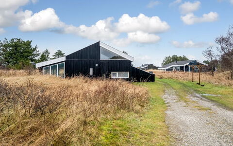 Amadahy - 950M from the Sea: Gras, Haus, Dach, Zuhause, Hütte, Strauch, Grundstueck, Ländliches Gebiet, Bauernhaus, Ground