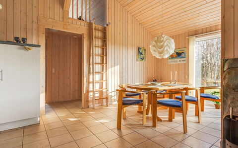 Abelone - 150M from the Sea: Haus, Zuhause, Hütte, Estate, Garten, Bauernhaus, Abstellgleis, Gartenbauten, Veranda
