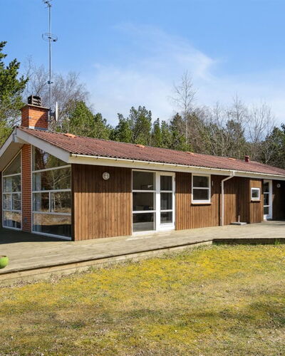 Nicklas - 2Km from the Sea