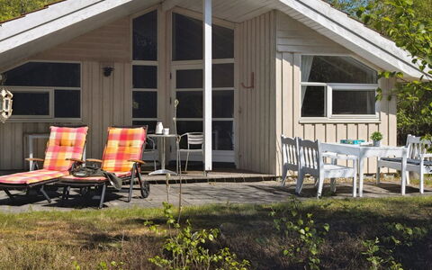 Sörine - 2Km from the Sea: Holz, Zuhause, Veranda, Deck, Hartholz, Dach, Holzbeize, Holzboden, Eco Hotel