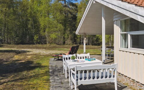 Sörine - 2Km from the Sea: Holz, Zuhause, Veranda, Deck, Hartholz, Dach, Holzbeize, Holzboden, Eco Hotel