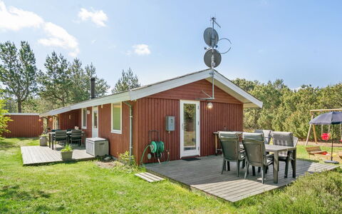 Hrefna - 350M from the Sea: Dach, Haus, Grundstueck, Zuhause, Hütte, Estate, Gartenbauten, Schatten, Blockhaus, Landscaping